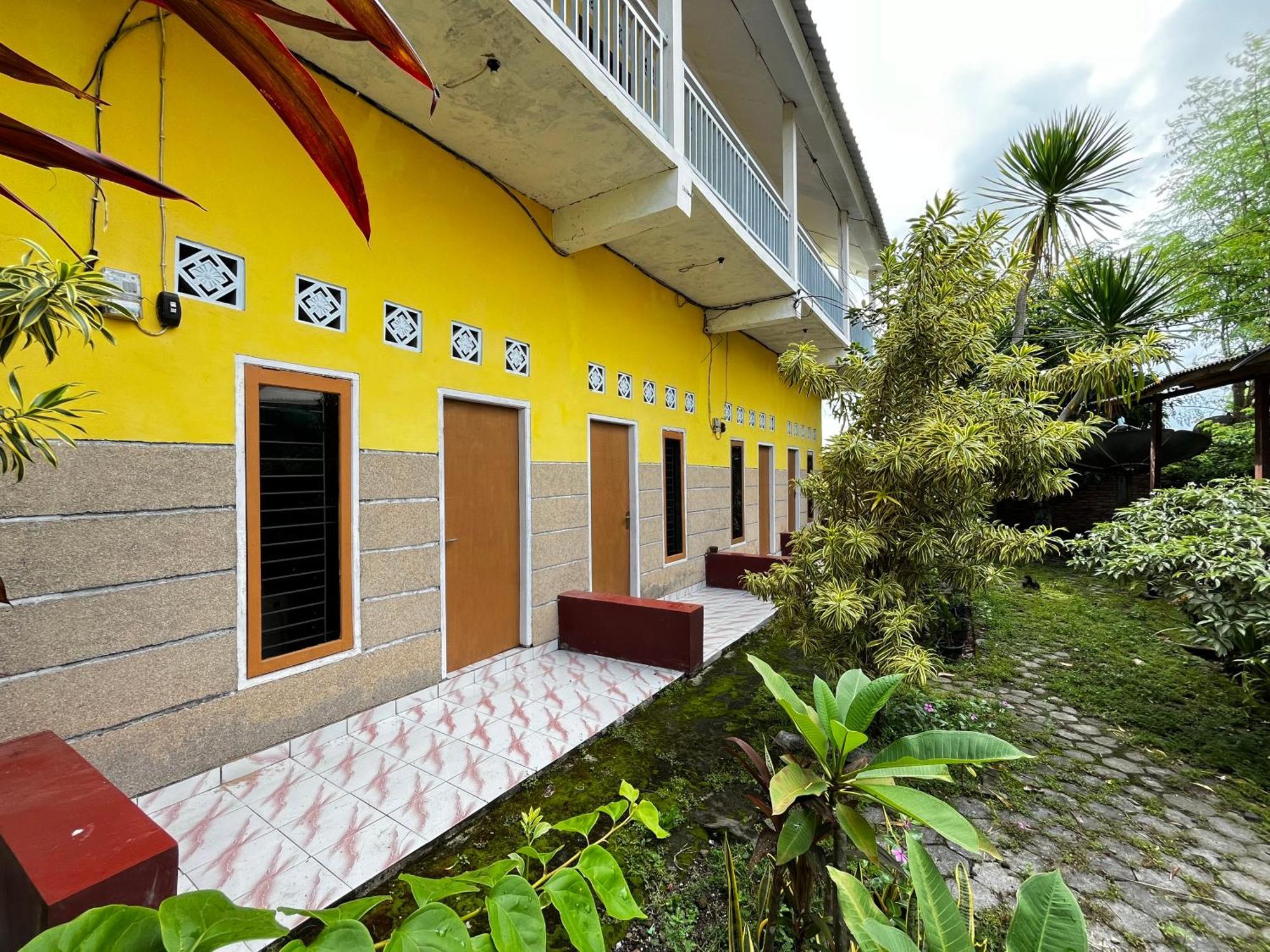 Alan'S Homestay Kuripan  Exterior photo